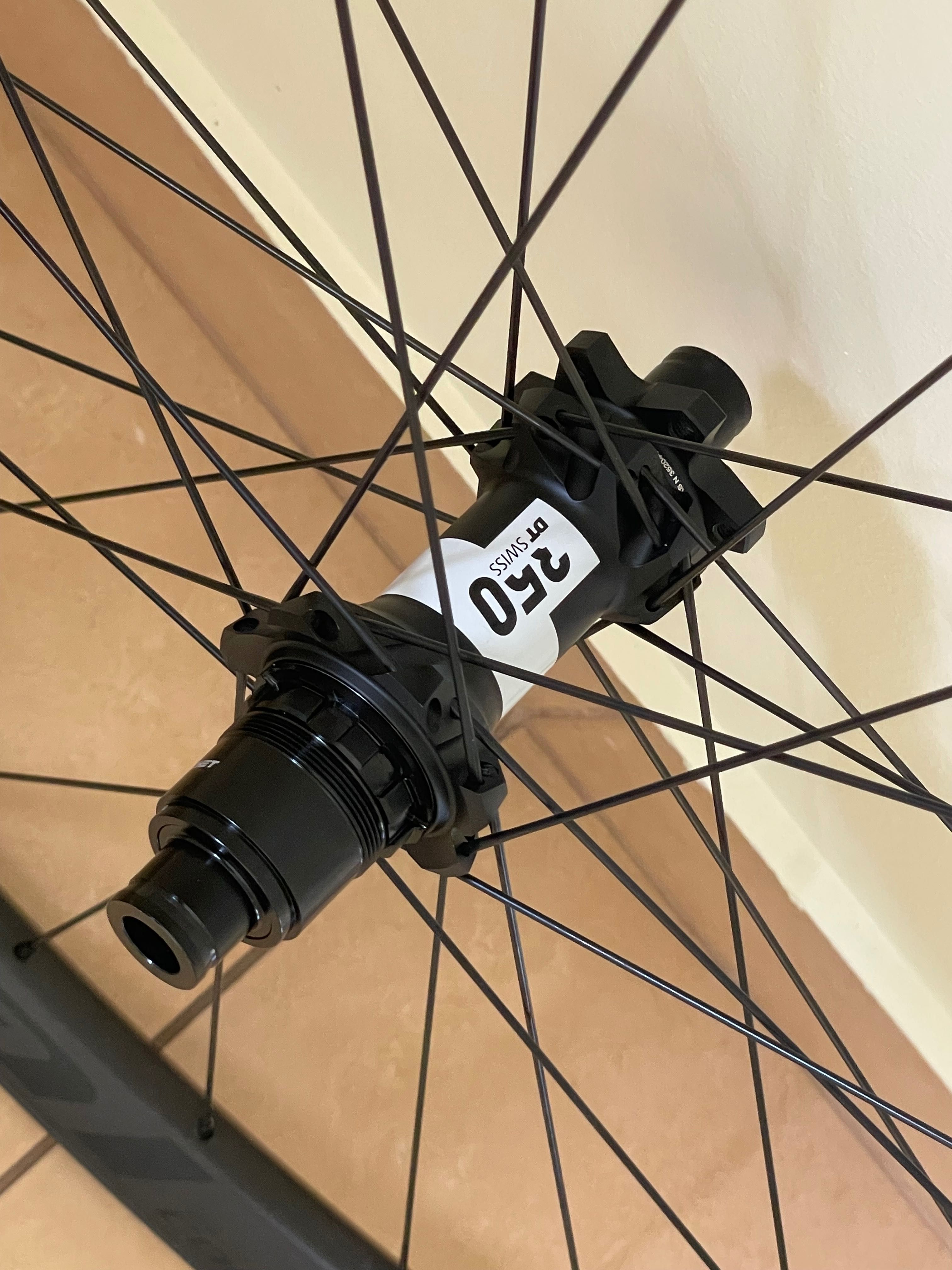 Nowe koła karbonowe Specialized Roval Control Carbon 29 6B XD DT SWISS
