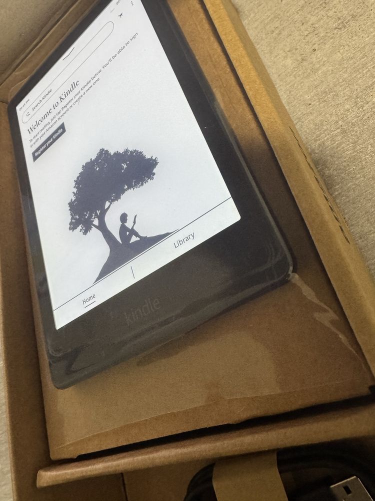 Kindle Paperwhite 2022. 7 дюймів. Refurbished. 32гб. Signature Edition