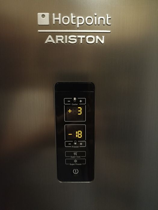 Ariston холодильник No Frost