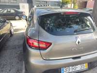 Renault Clio acidentado