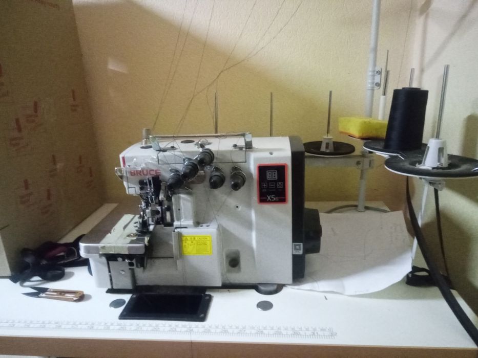 Оверлок промисловий Bruce