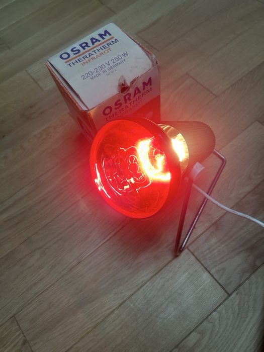 Інфрачервона лампа Osram з світильником (Made in Germany)