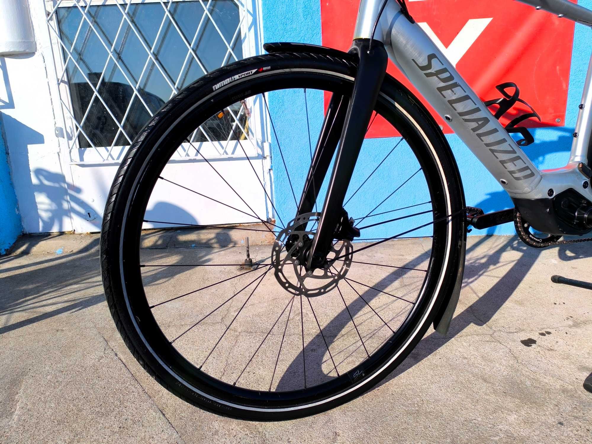 ELEKTRYCZNY SPECIALIZED Vado SL 5.0 EQ 18 Shimano Deore widelec CARBON