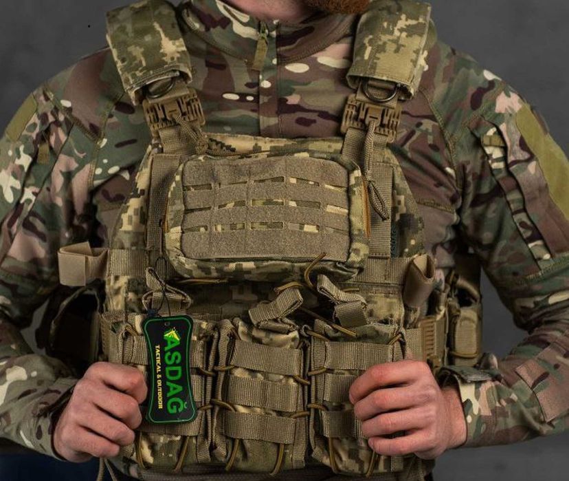 Плитоноска з 6 підсумками і системою швидкого скидання мультикам