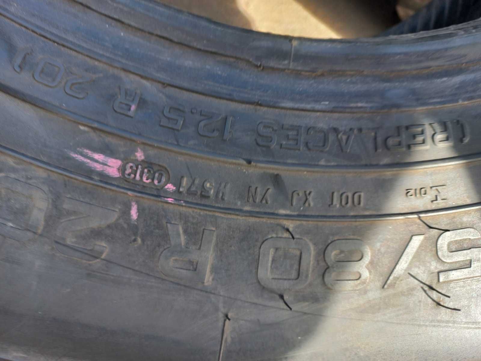 Шина 335/80R20 (12.5R20)  Pirelli резина скат НОВА