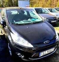 Ford Fiesta Czarny z niskim przebiegiem, klima