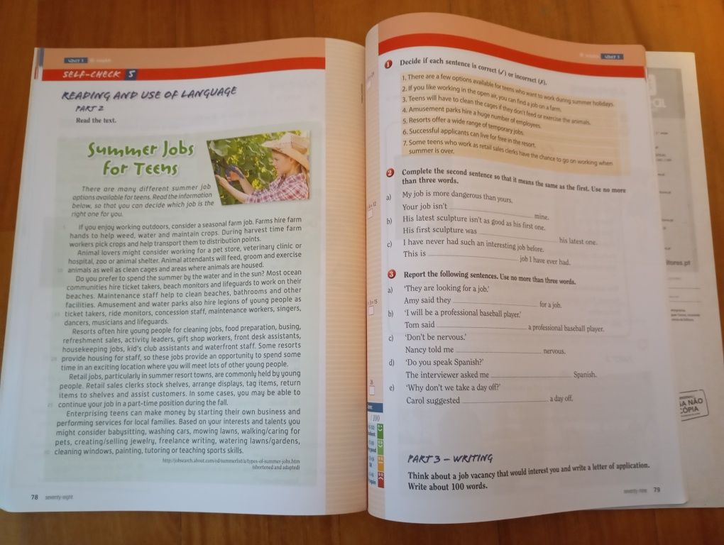 Livro escolar de inglês