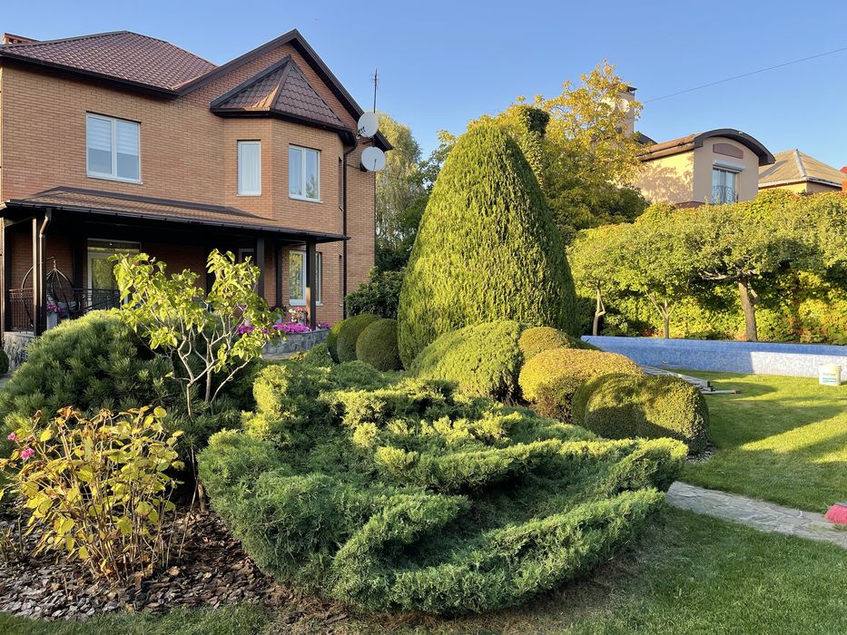 Топиарная стрижка