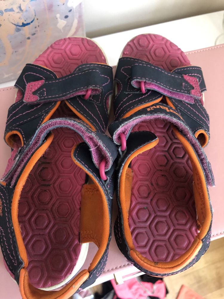 Sandały dziecięce Timberland 34 , regulowane rzepami , idealne .