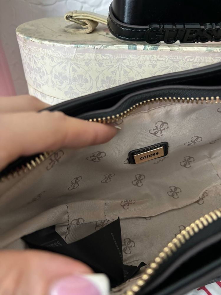 Сумка guess чорна жіноча