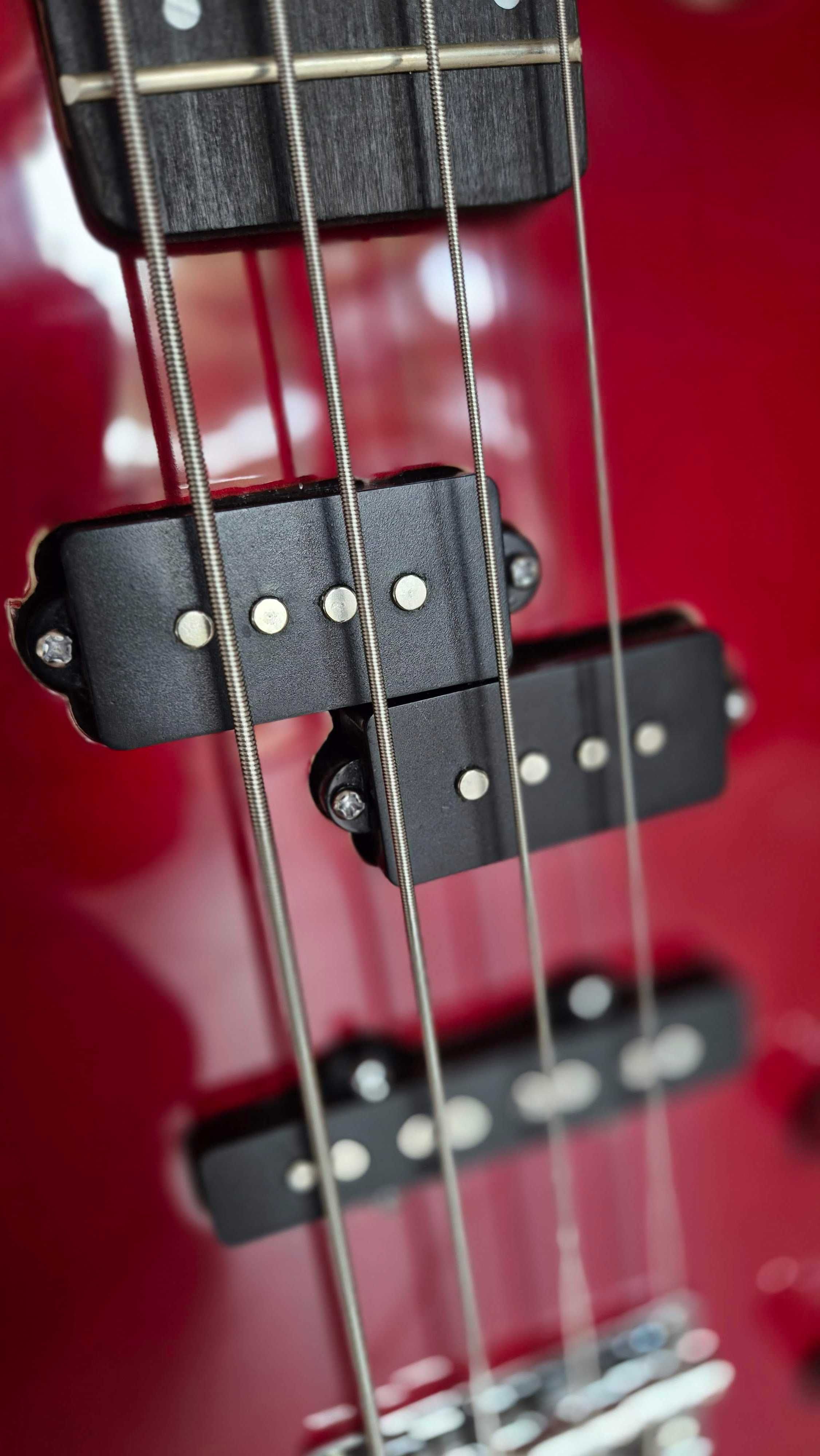 gitara basowa 4 strunowa - czerwona