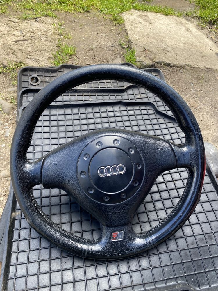 деталі салону Ауді A6C4 S4 Audi 100 Avant