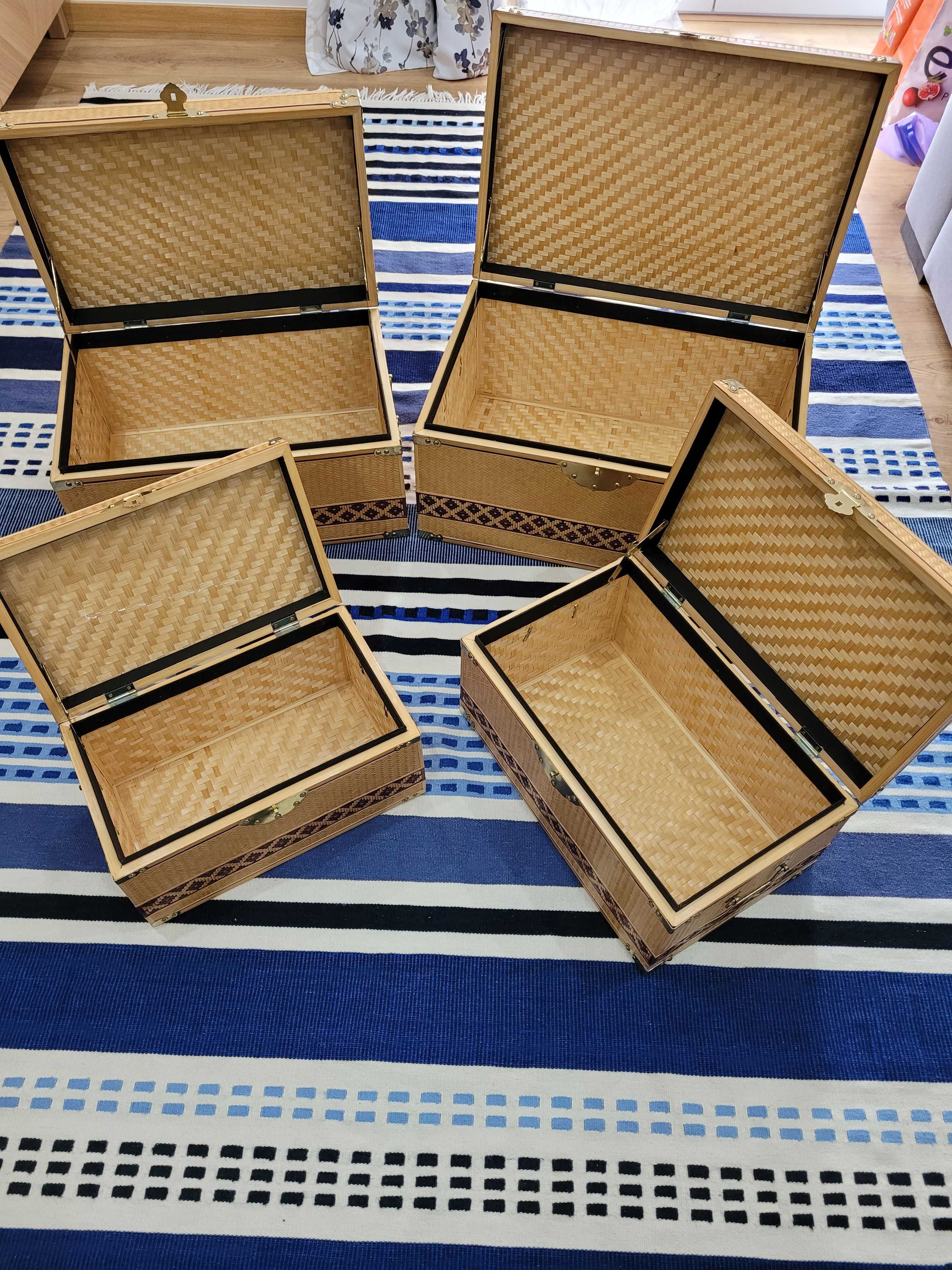 4 caixas de tamanhos diferentes