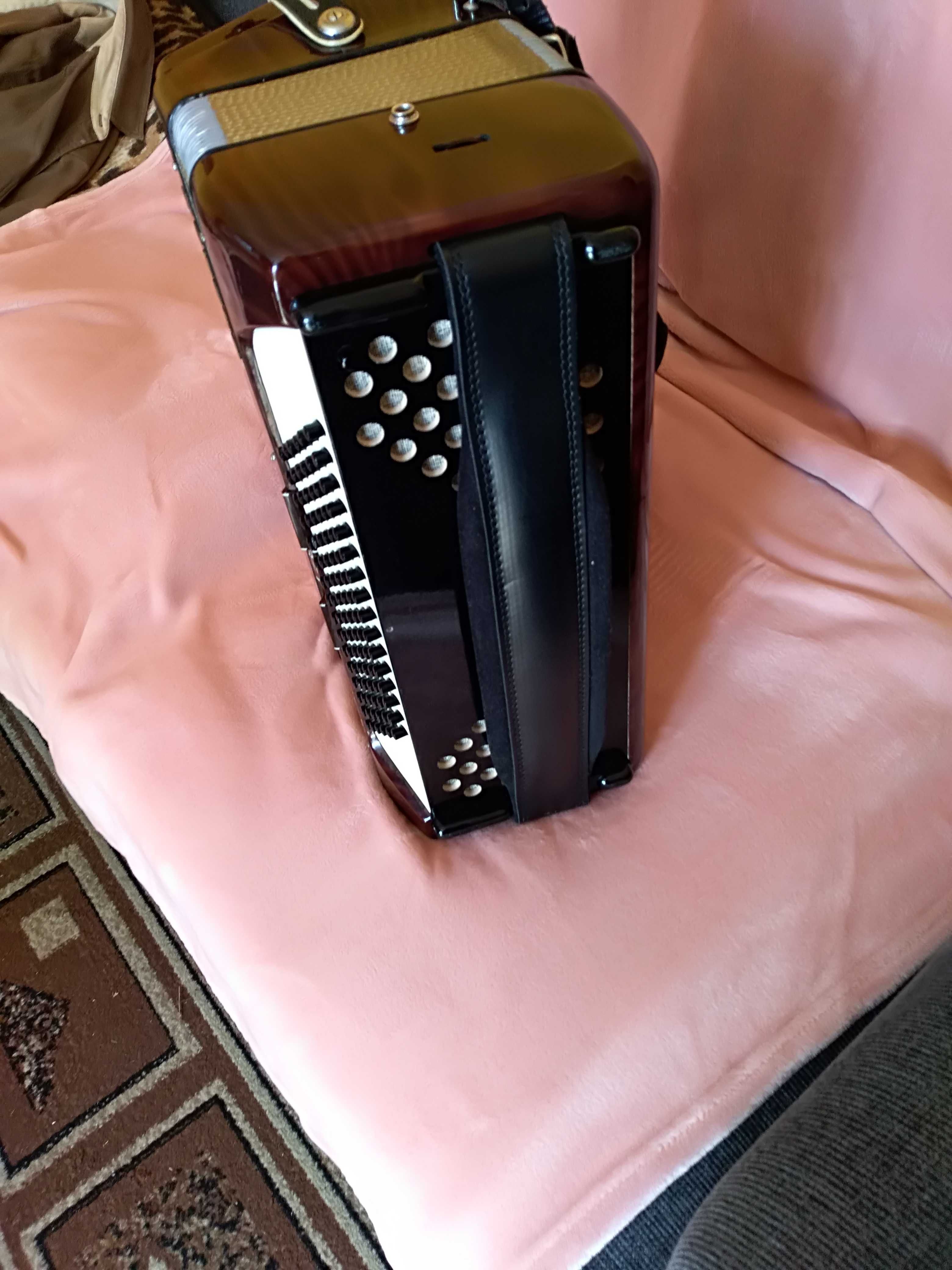 Akordeon Hohner  Werdi 2  96 basów