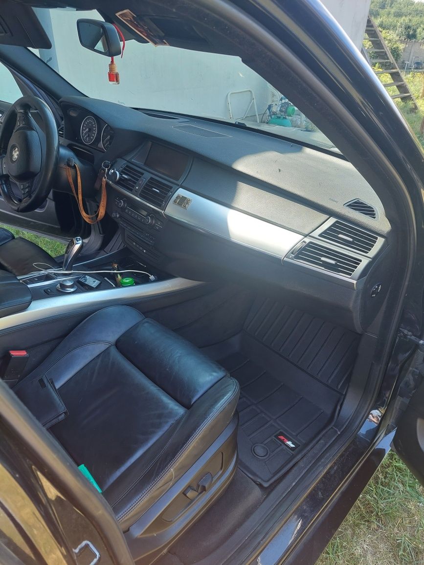 Sprzedam Bmw X5 mpakiet e70 3.0 sd