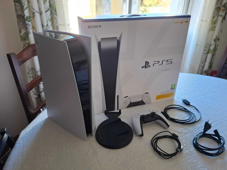 Consola Playstation 5 como nova