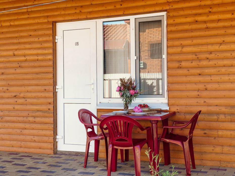 Сдам длительно на Каролино-Бугазе комфортные аппартаменты.