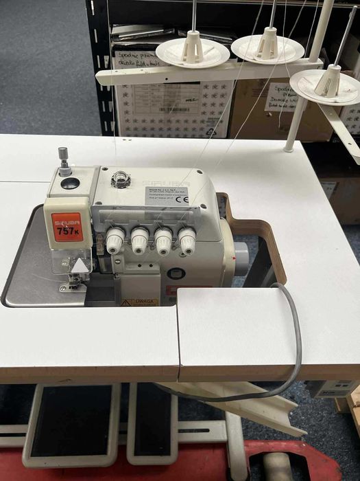 Owerlock 5-nitkowy 757F-516M2-35