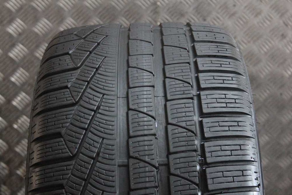 275/35/19 Pirelli Sottozero 2 275/35 R19 100W XL MO M0 2020r