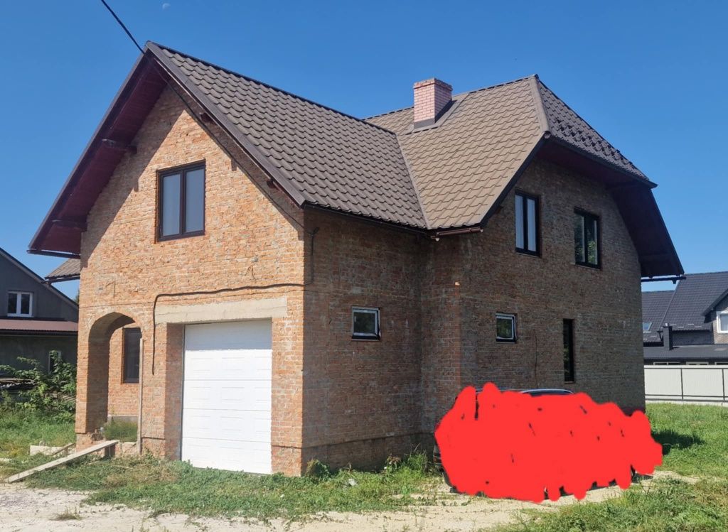 Продається будинок у Мостиськах