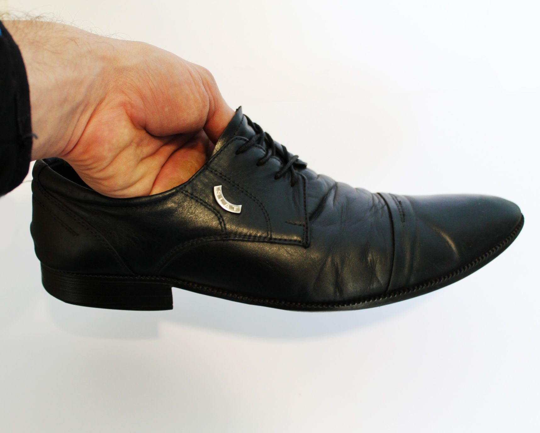Взуття. Туфлі чорні шкіряні Slat, розмір 41-42