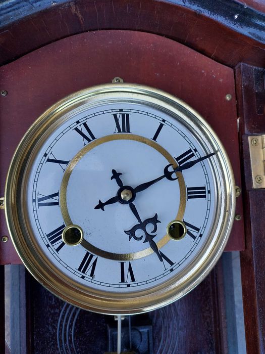 Duży zegar ścienny sprawny bogato zdobiony Korea film E140