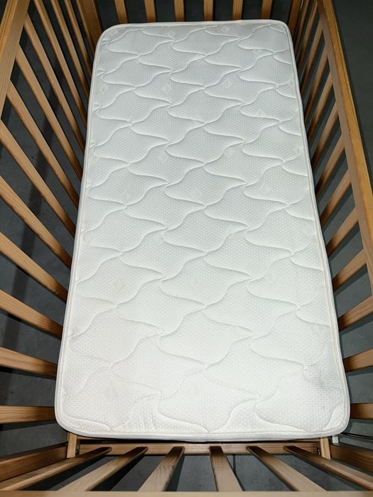 Cama de bebé/criança + acessórios