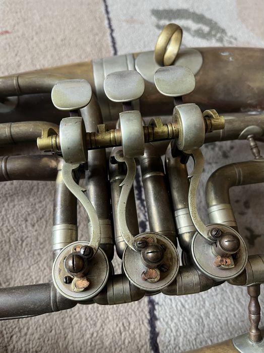 Sakshorn tenorowy produkcji Niemcy/Czechy?