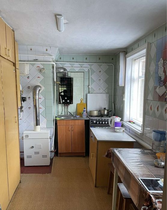 Продам будинок на два входи в Центрі м.Сміла