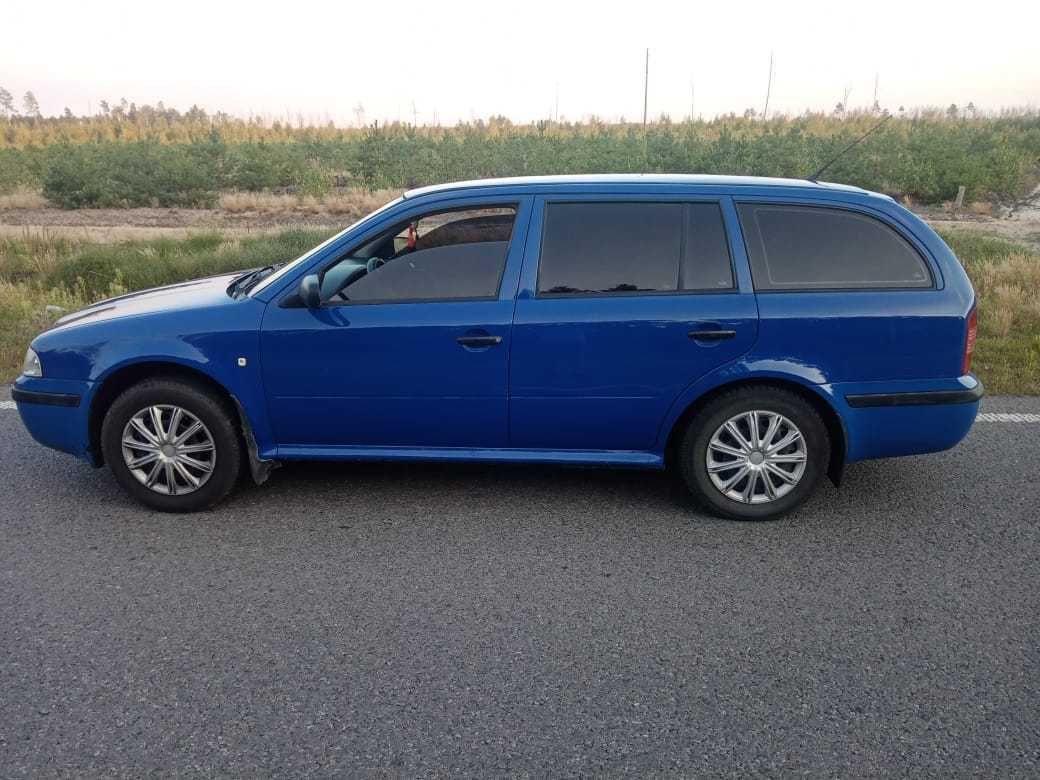 SKODA Octavia 2001 рік