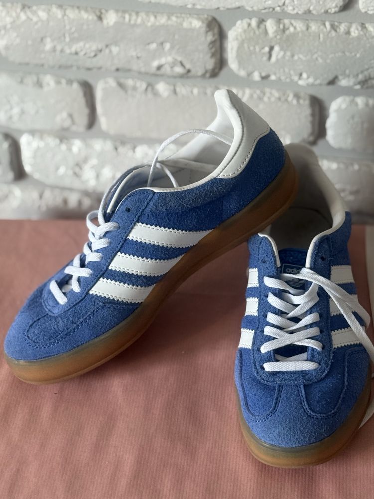 Замшеві кросівки adidas Originals Gazelle