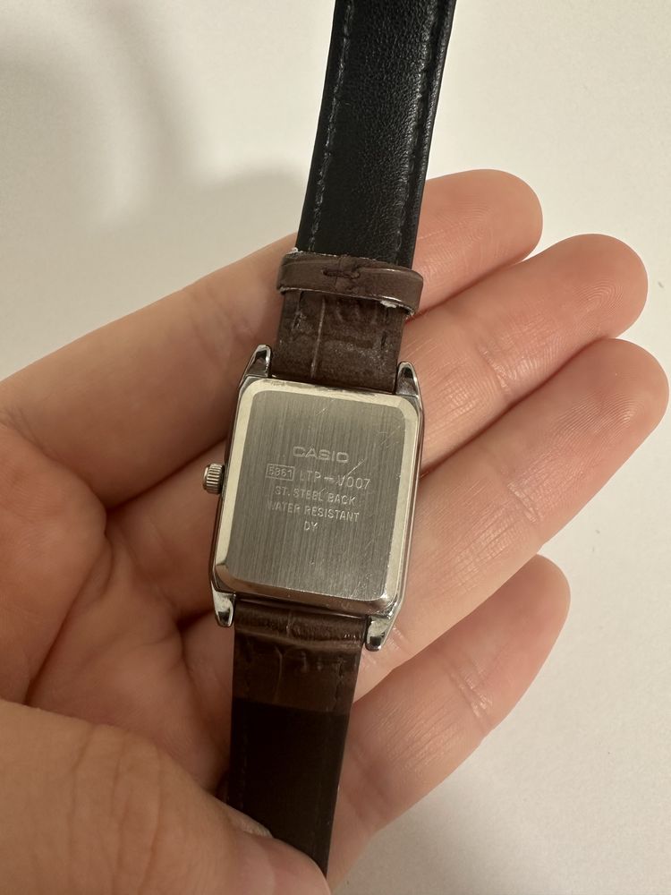 Годинник casio LTP-V007