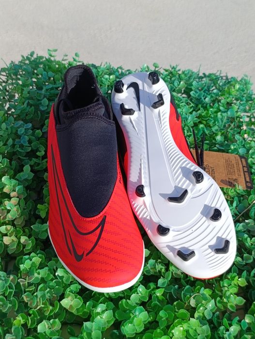 Chuteira Nike Phantom GX