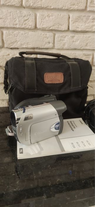 Відеокамера Canon