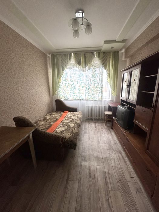 Здається 1 кімнатну квартиру  по вул. Конякіна