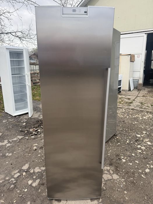 Морозильна камера новфрост Siemens GS32NA96