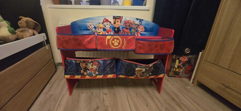 komoda psi patrol, organizer