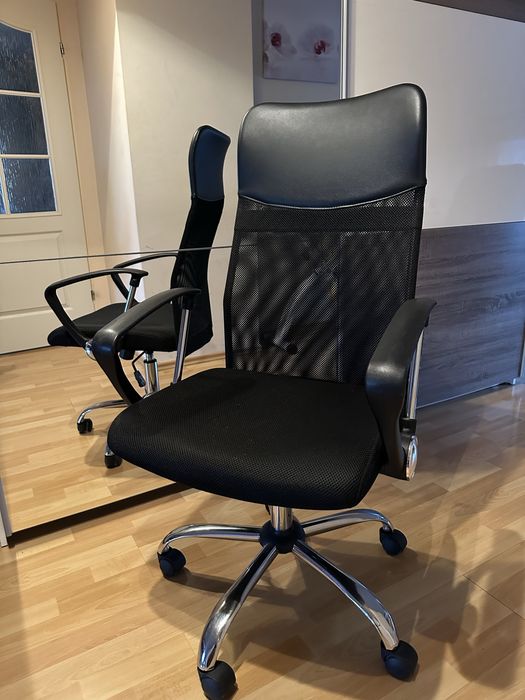 Fotel obrotowy do nauki i pracy