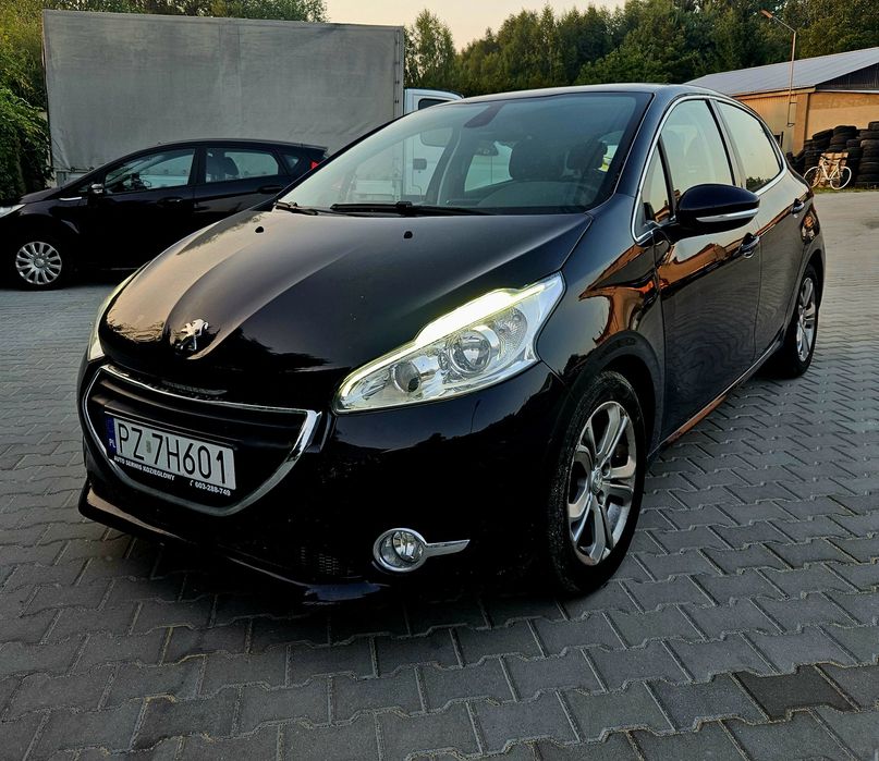Peugeot 208 1,6b 2014r