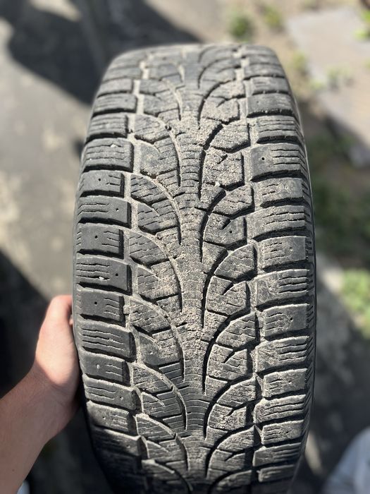 Зимова гума 215/60/R16