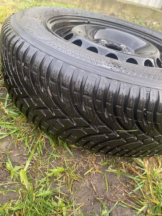 Шини з дисками на 15 R