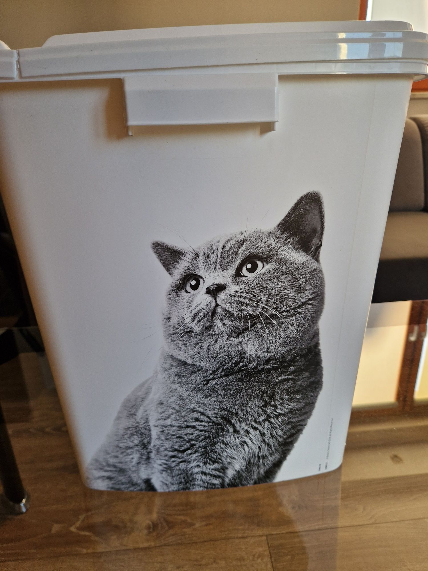 Wiadro pojemnik na karme 40 litrów royal canin kot