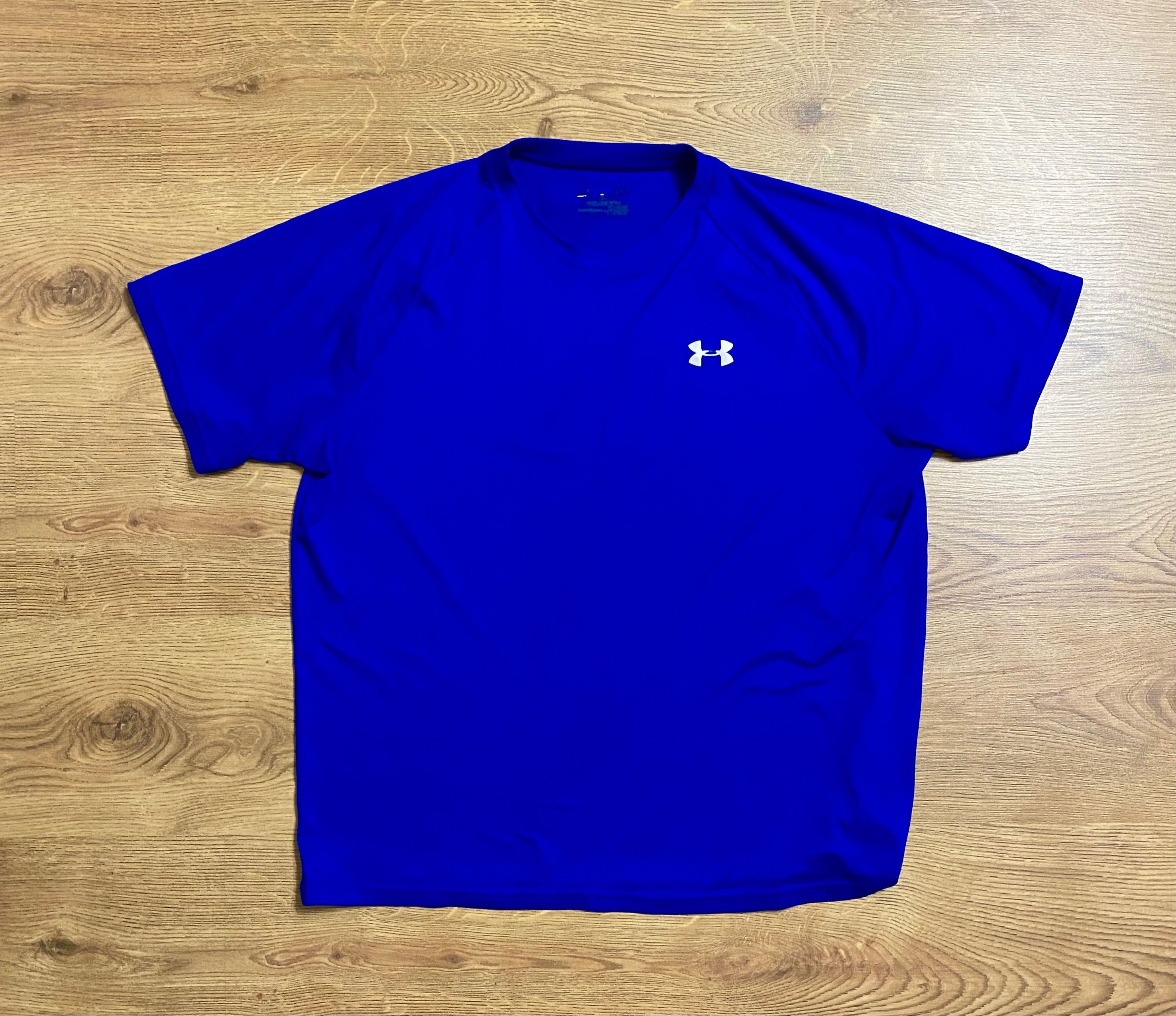 Niebieska koszulka męska sportowa marki Under Armour rozmiar L