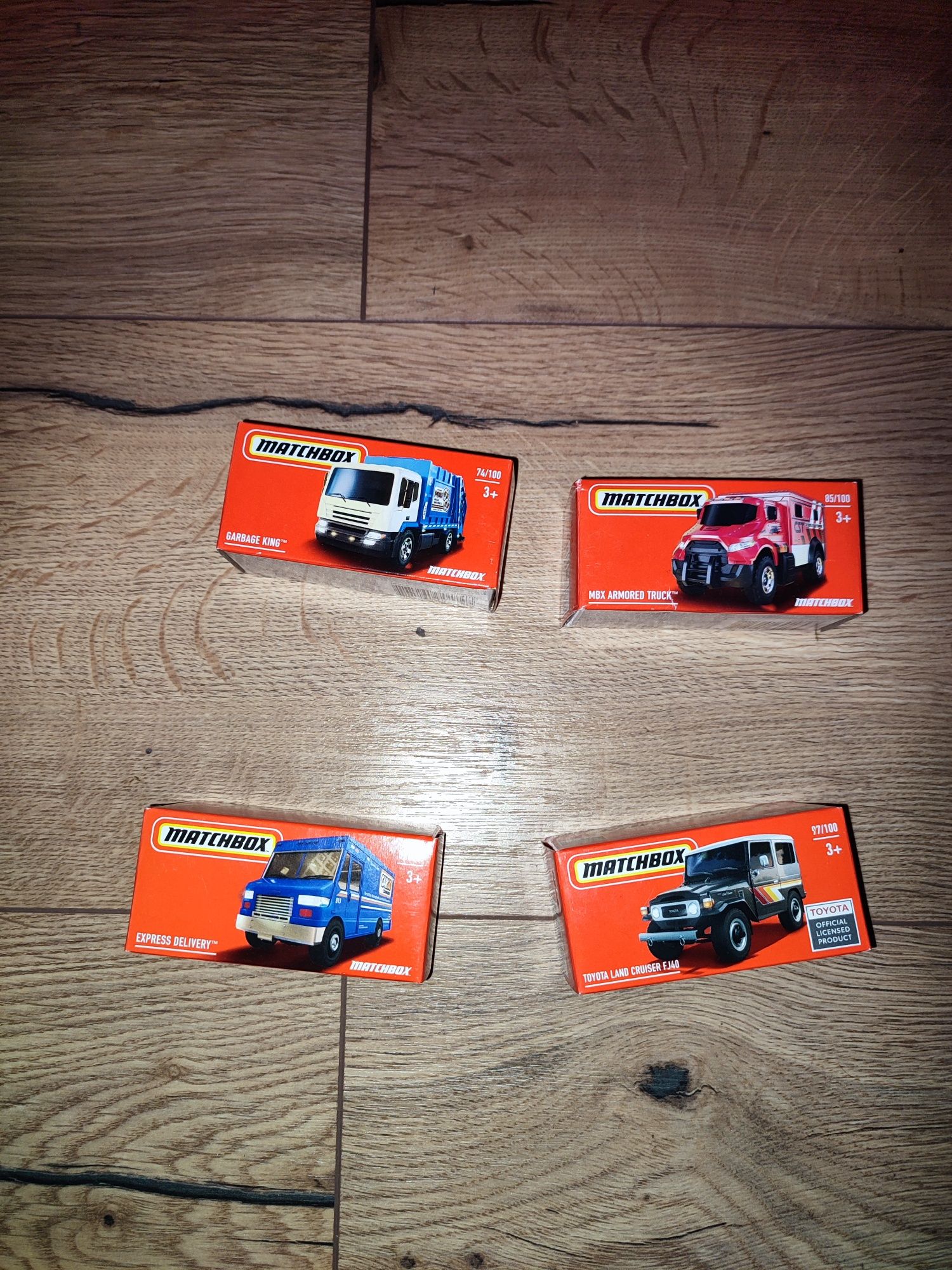 Zestaw 4 resoraków matchbox