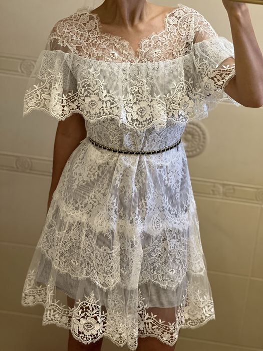 Нарядное платье круживное