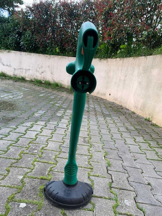 Aparador de relva elétrico Black & Decker