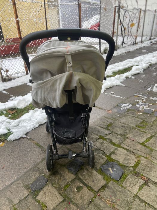 Cybex Beezy Lava Grey Прогулянкова коляска