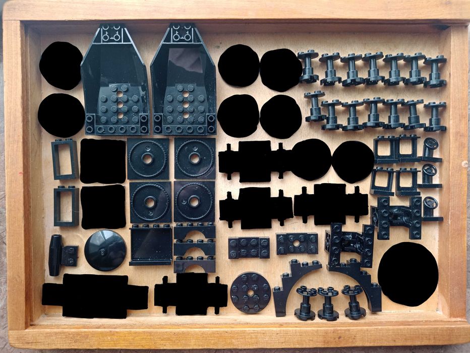 Lego деталі, оригінал. Чорних та трішки темо-сірих кольорів