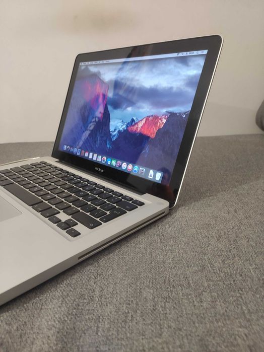 MacBook A1278 Podświetlana Klawiatura 4GB Ram Core 2 duo 2x2.0Ghz