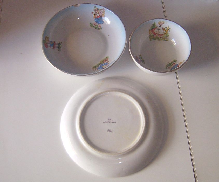 Conjunto de louça de bebé, anos 50, fábrica de Alcobaça